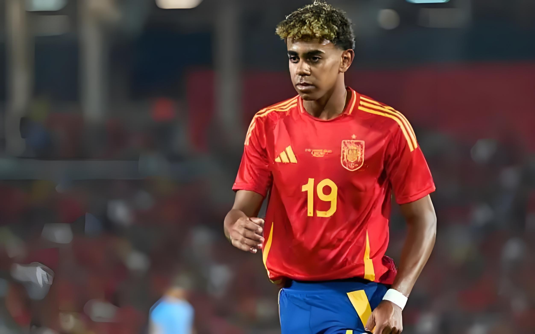 包含非洲球员在欧洲杯赛大放异彩，成为明星的词条