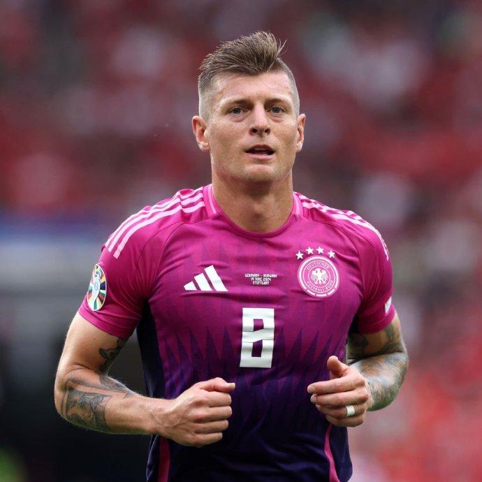 德国选手在比赛中展现专业技巧令人赞叹的简单介绍 德国选手在比赛中展现专业技巧令人赞叹的简单介绍