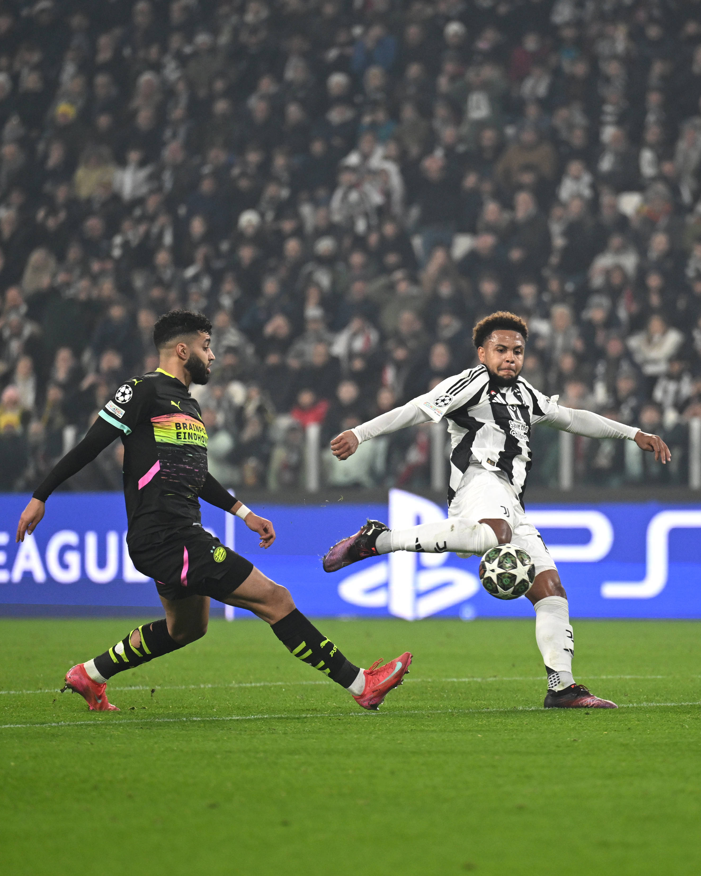 曼联战胜皇家马德里进入欧冠四强