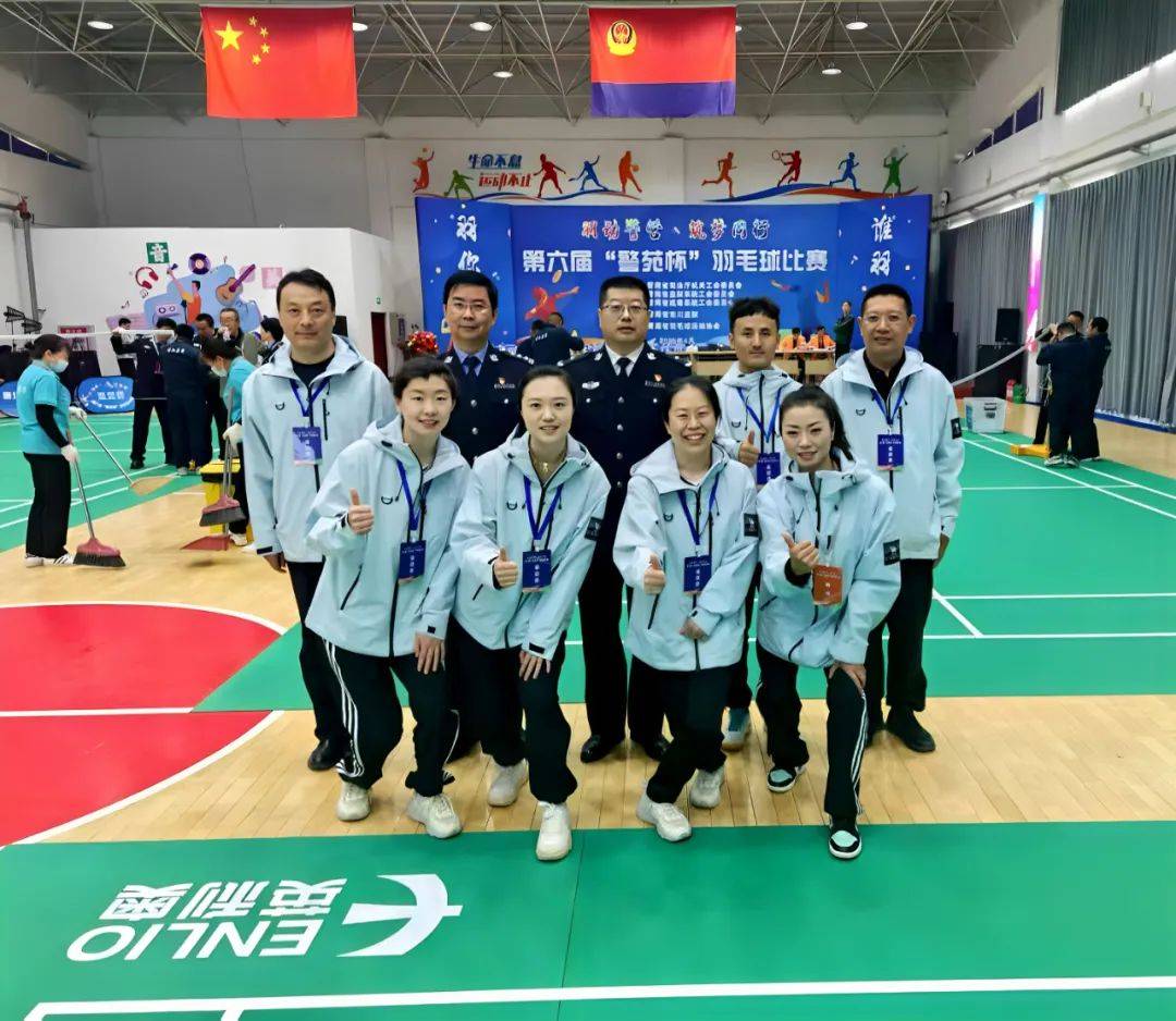 开云平台-火爆比赛中，一队球员力保佳绩的简单介绍