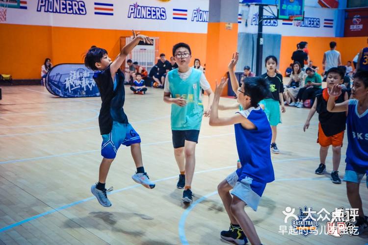 感受体育赛场上的剧烈较量，燃烧激情！的简单介绍