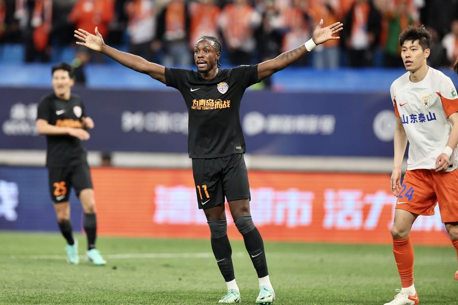 齐鲁德比火爆进行，深圳决战高潮迭起的简单介绍