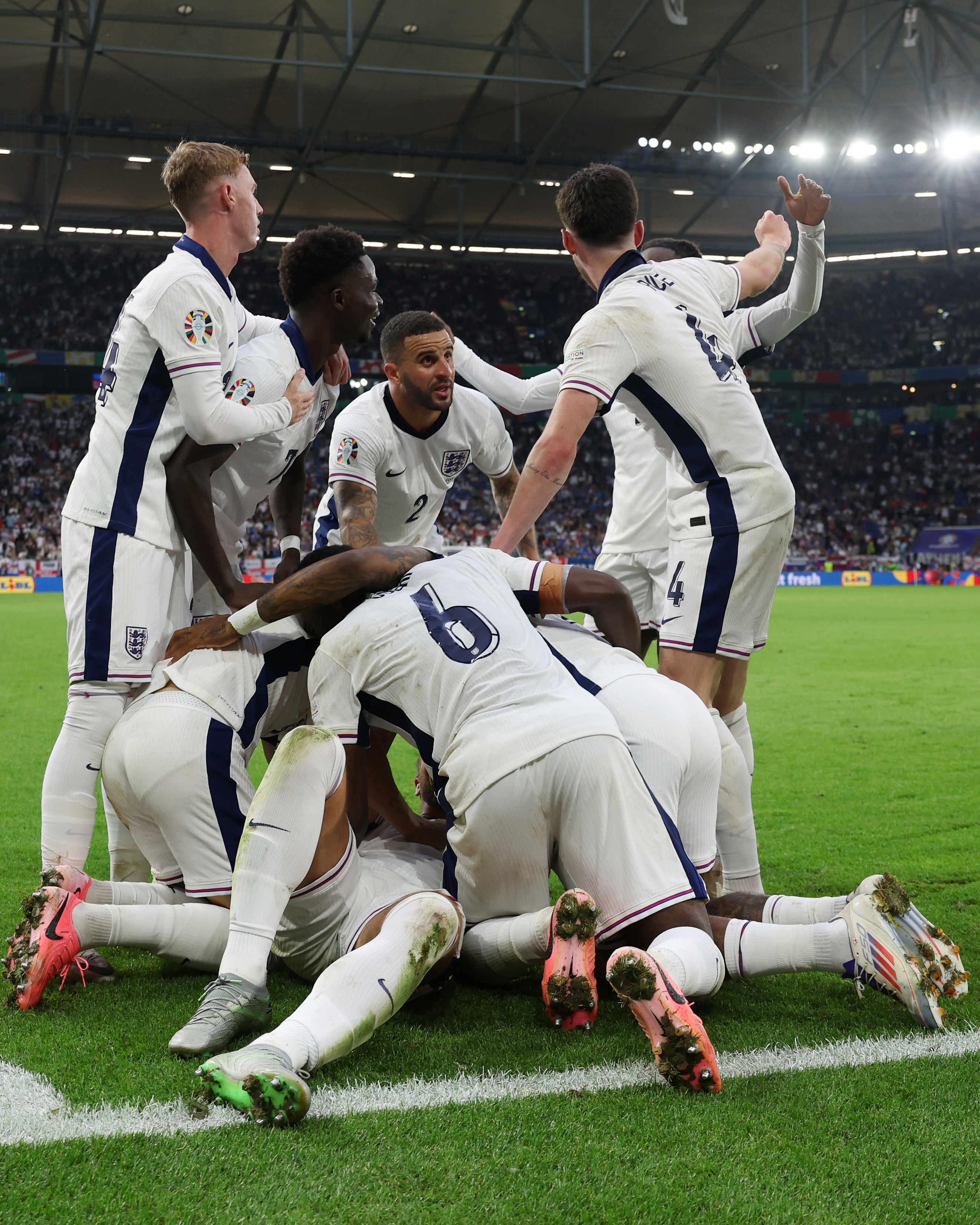 斯洛伐克队正在准备一场紧要的比赛