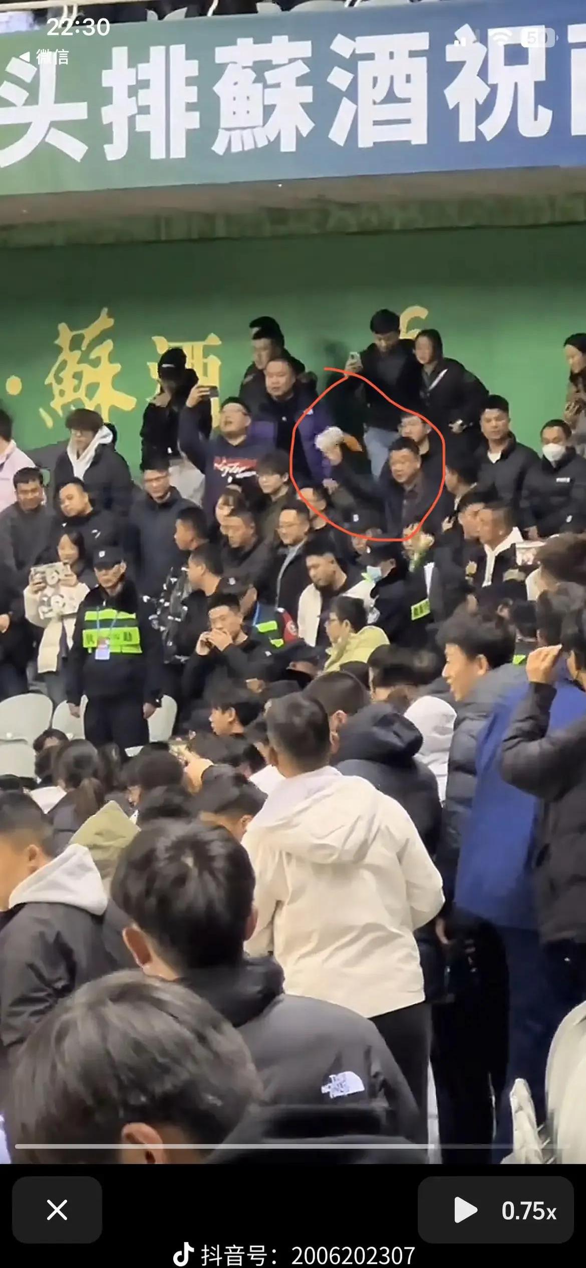 包含一场激战点燃全国球迷热情,比赛高潮不断的词条 包含一场激战点燃全国球迷热情,比赛高潮不断的词条