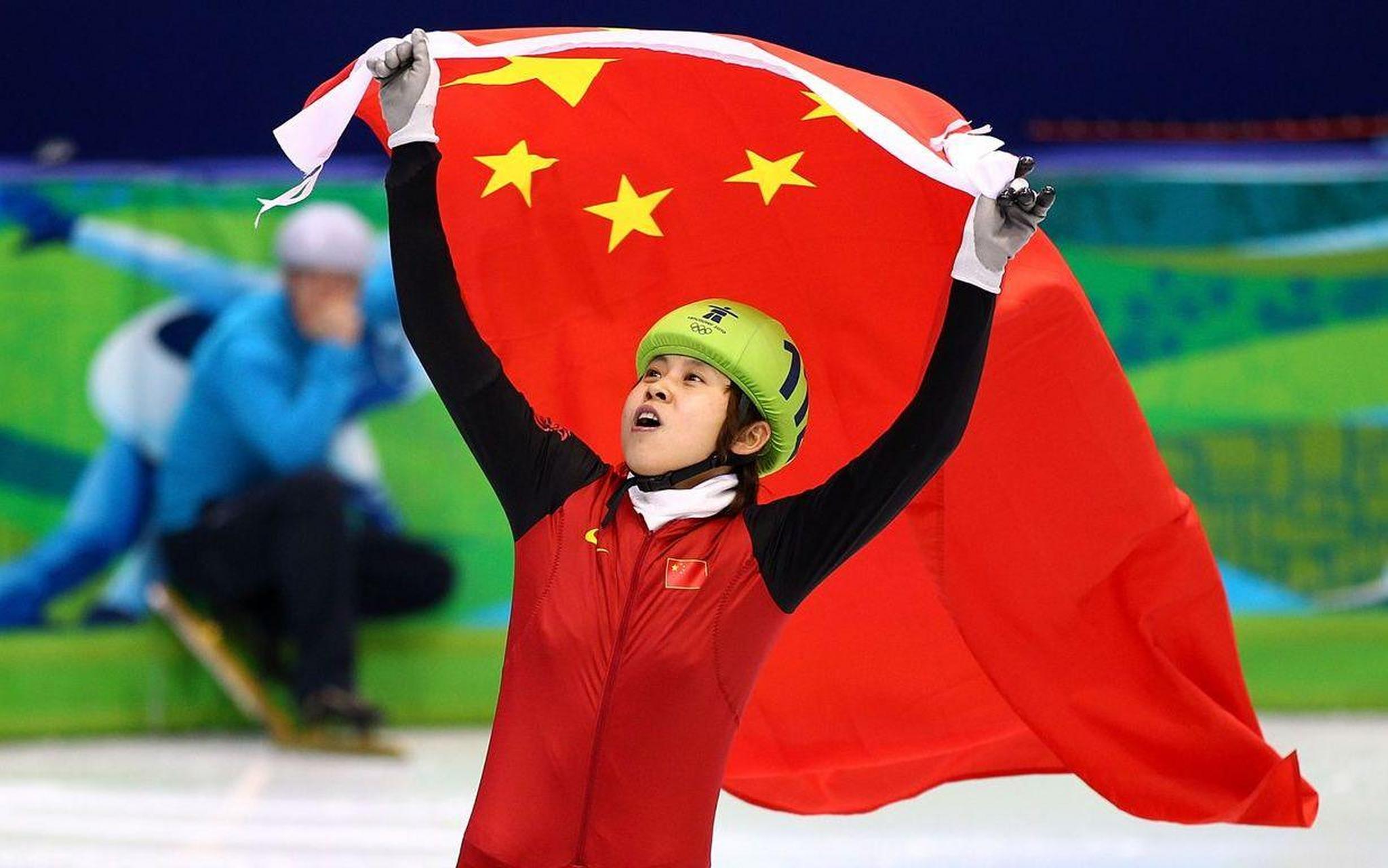 跳水男子单板双双摘得奖牌