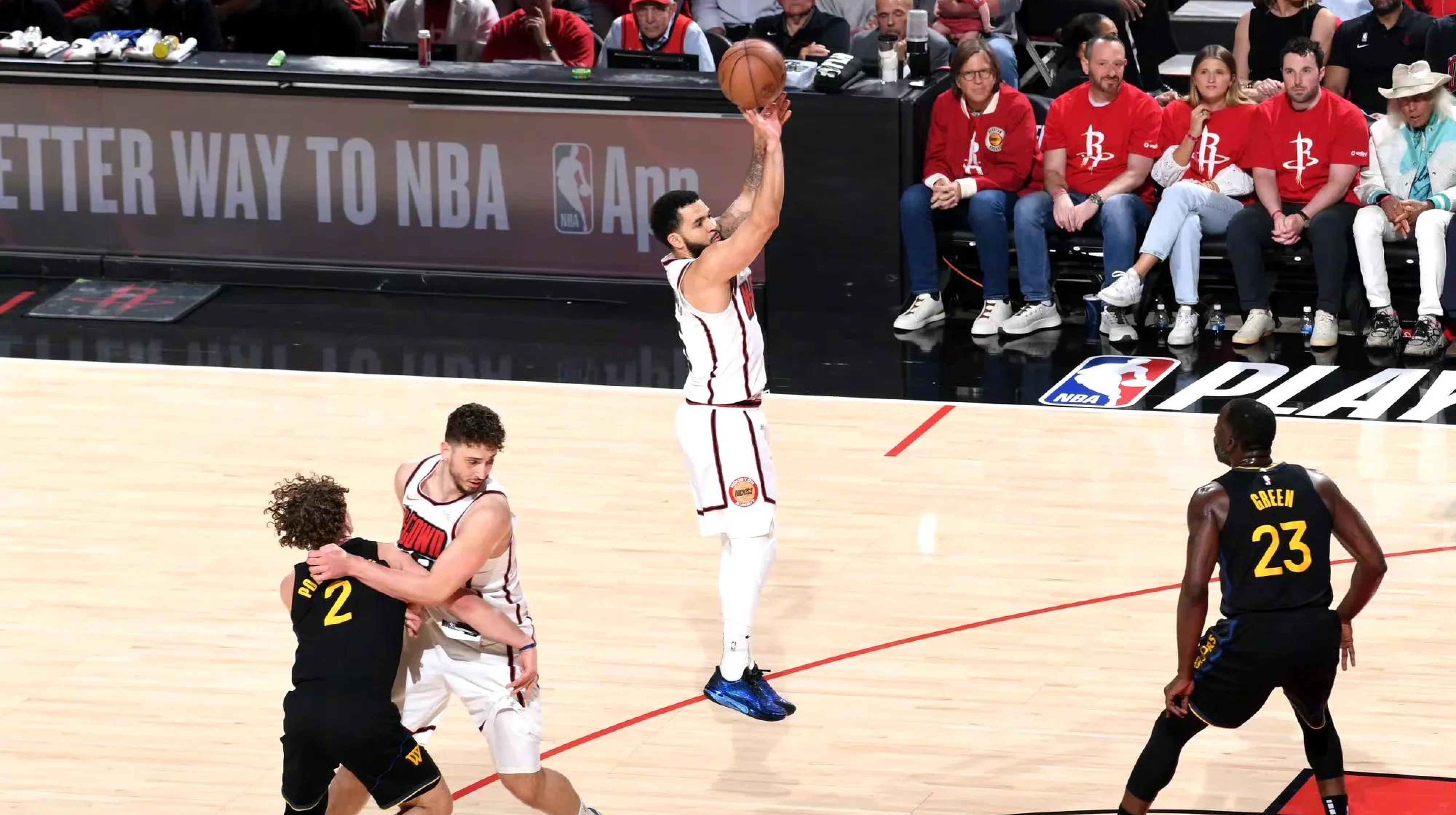 勇士豪取森狼!库里分全场助球队获胜 勇士豪取森狼!库里分全场助球队获胜