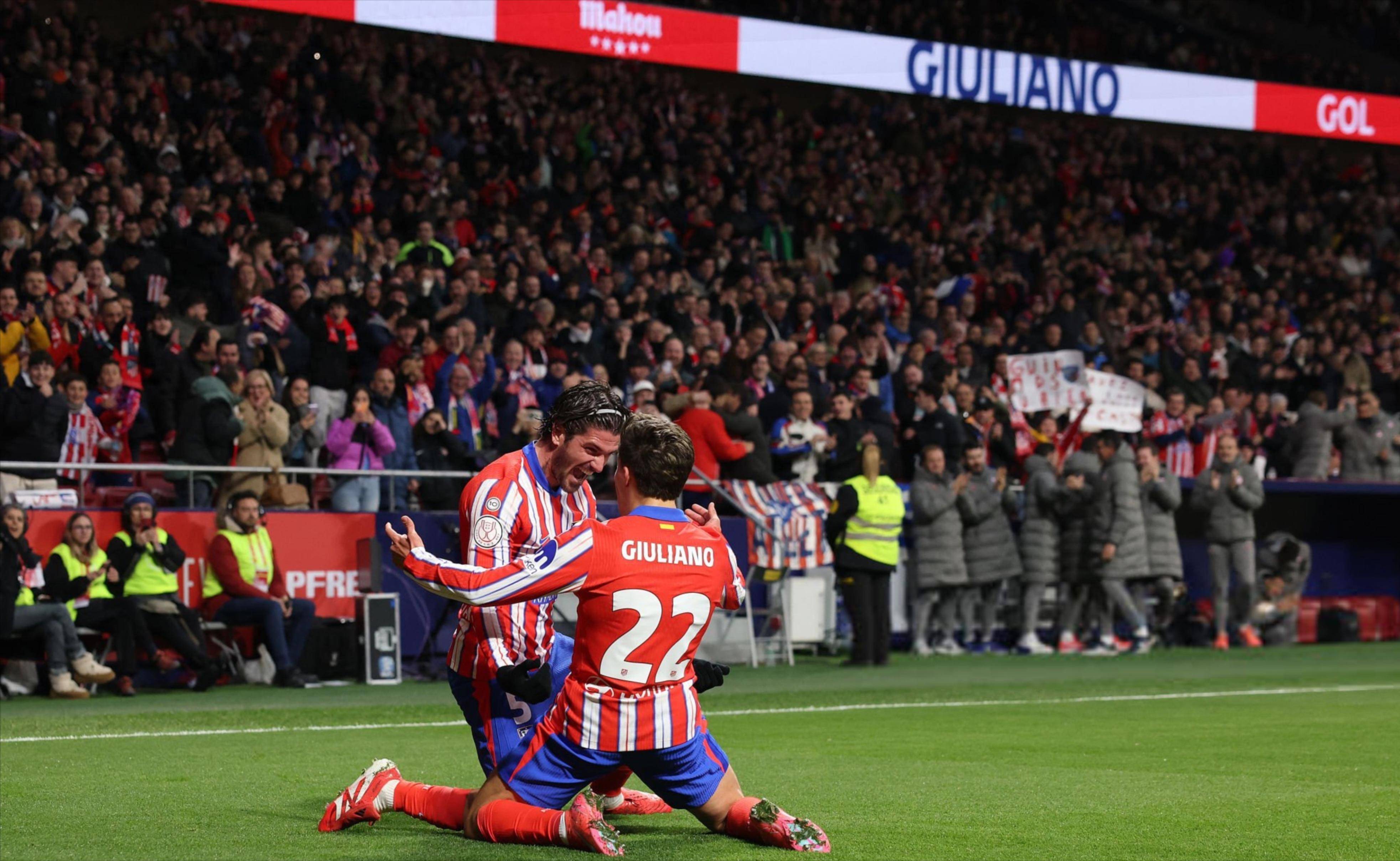 包含梅西罗纳尔多将云霄飞车月底再战欧冠的词条