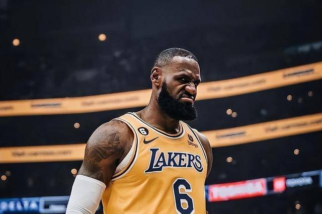 闪耀赛场:飒爽英姿传奇诞生 闪耀赛场:飒爽英姿传奇诞生