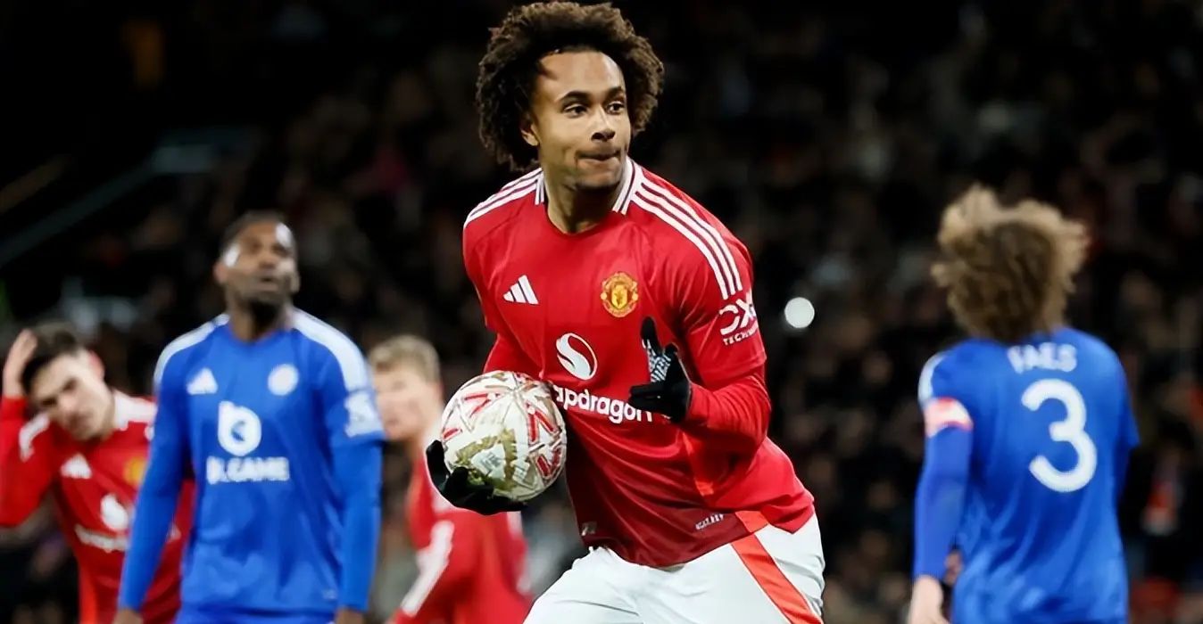 曼联遭平托特纳姆热刺,晋级前景不明 曼联遭平托特纳姆热刺,晋级前景不明