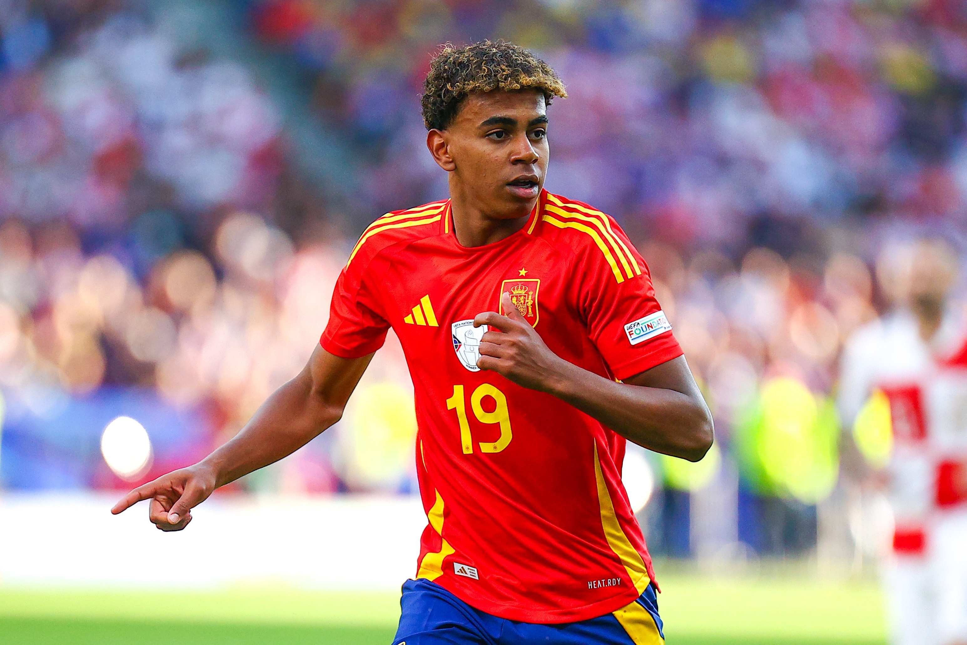 欧国联比赛：塞尔维亚大胜西班牙，提前出线