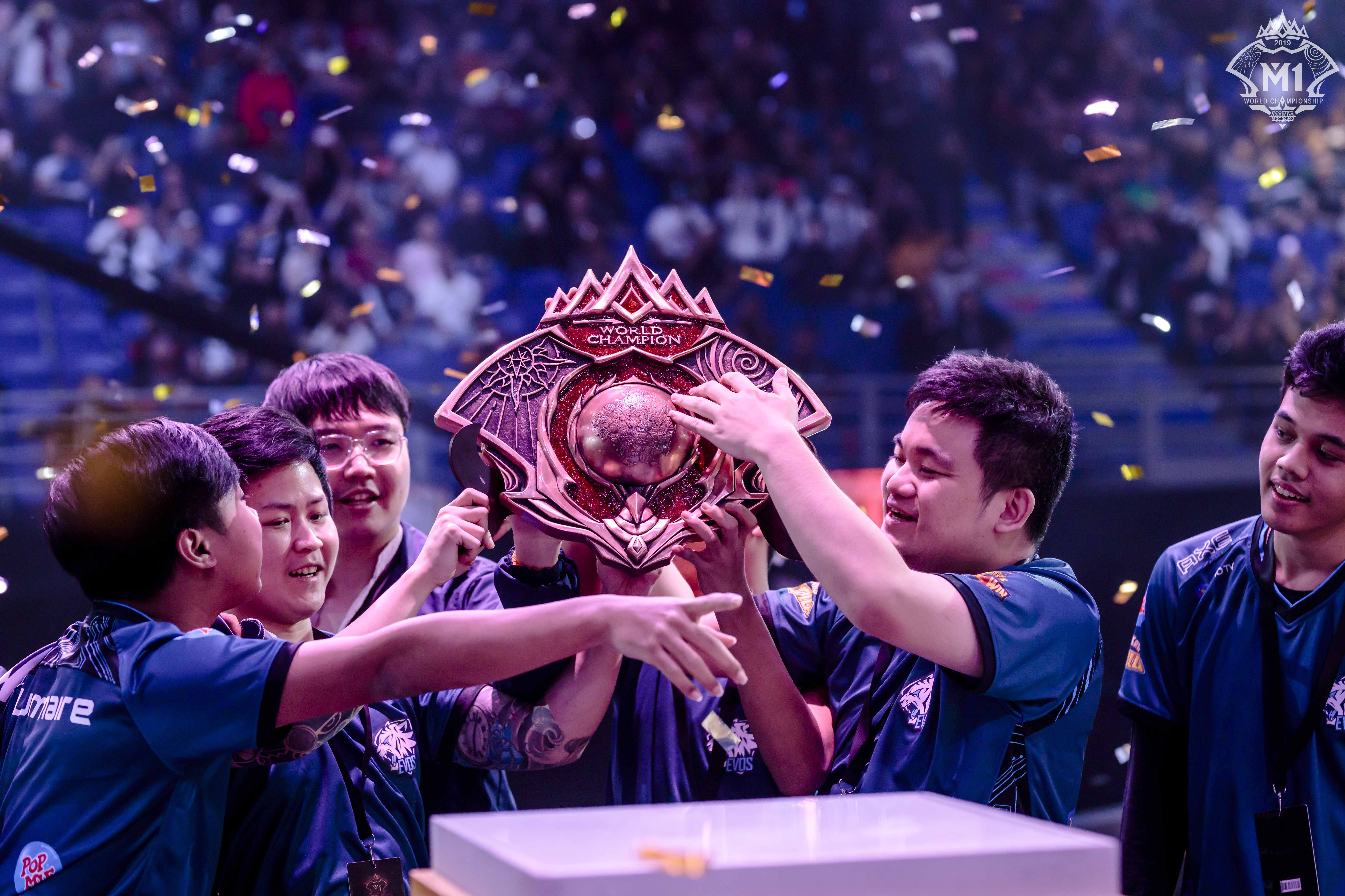 世界级赛事中球队表现出色,获得大胜 世界级赛事中球队表现出色,获得大胜