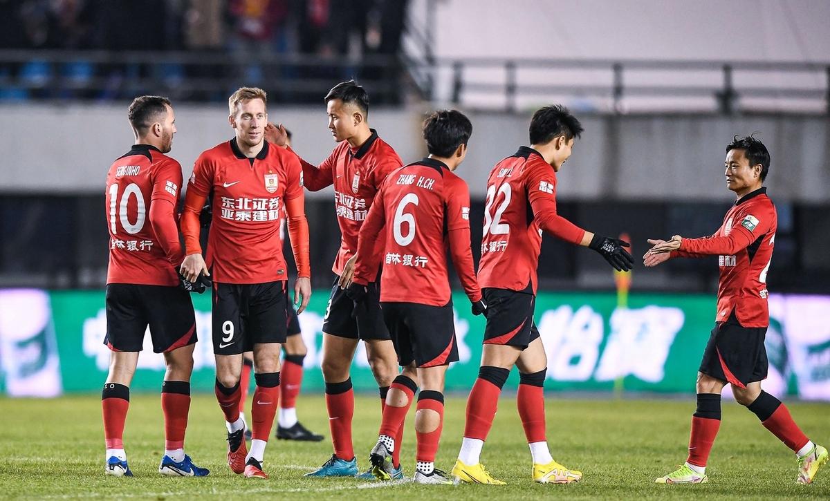 长春亚泰实现连胜之路,战绩节节攀升 长春亚泰实现连胜之路,战绩节节攀升