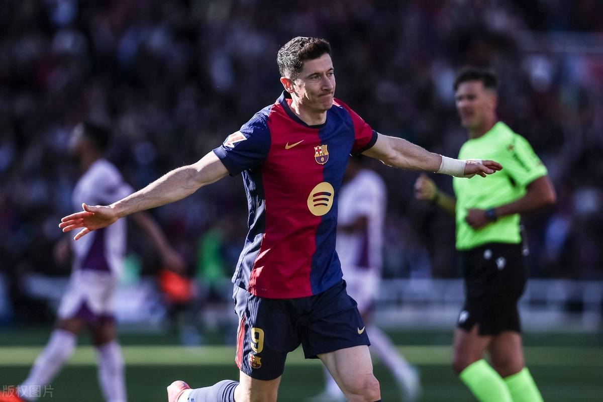 西班牙篮球联赛迎来精彩对决,巴塞罗那队强势 西班牙篮球联赛迎来精彩对决,巴塞罗那队强势