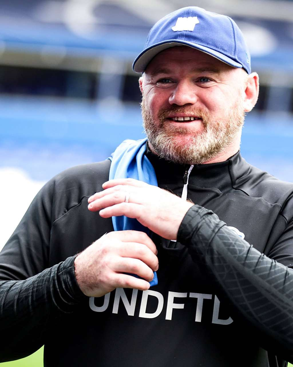 华斯录取普利茅斯队,继续领跑 华斯录取普利茅斯队,继续领跑