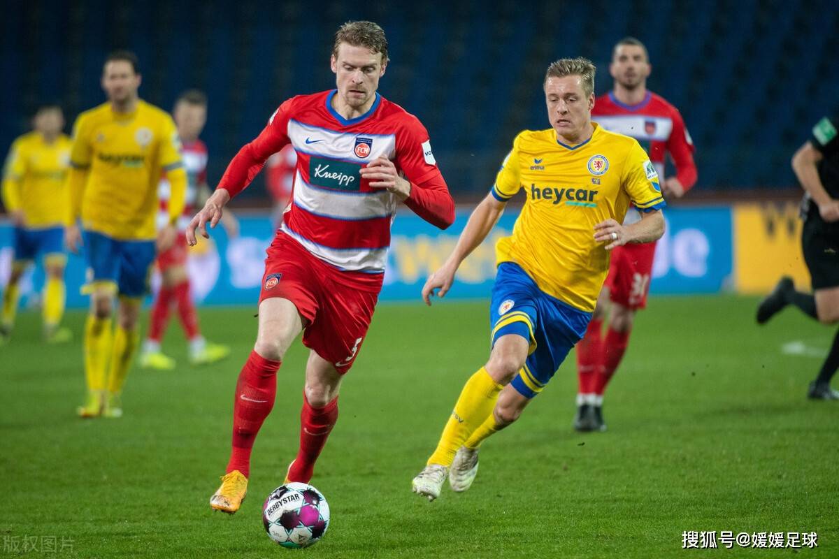 柏林赫塔击败劲敌,德国足球联赛竞争激烈 柏林赫塔击败劲敌,德国足球联赛竞争激烈