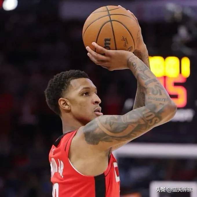 本土新秀全队最佳,包办全队得分 本土新秀全队最佳,包办全队得分