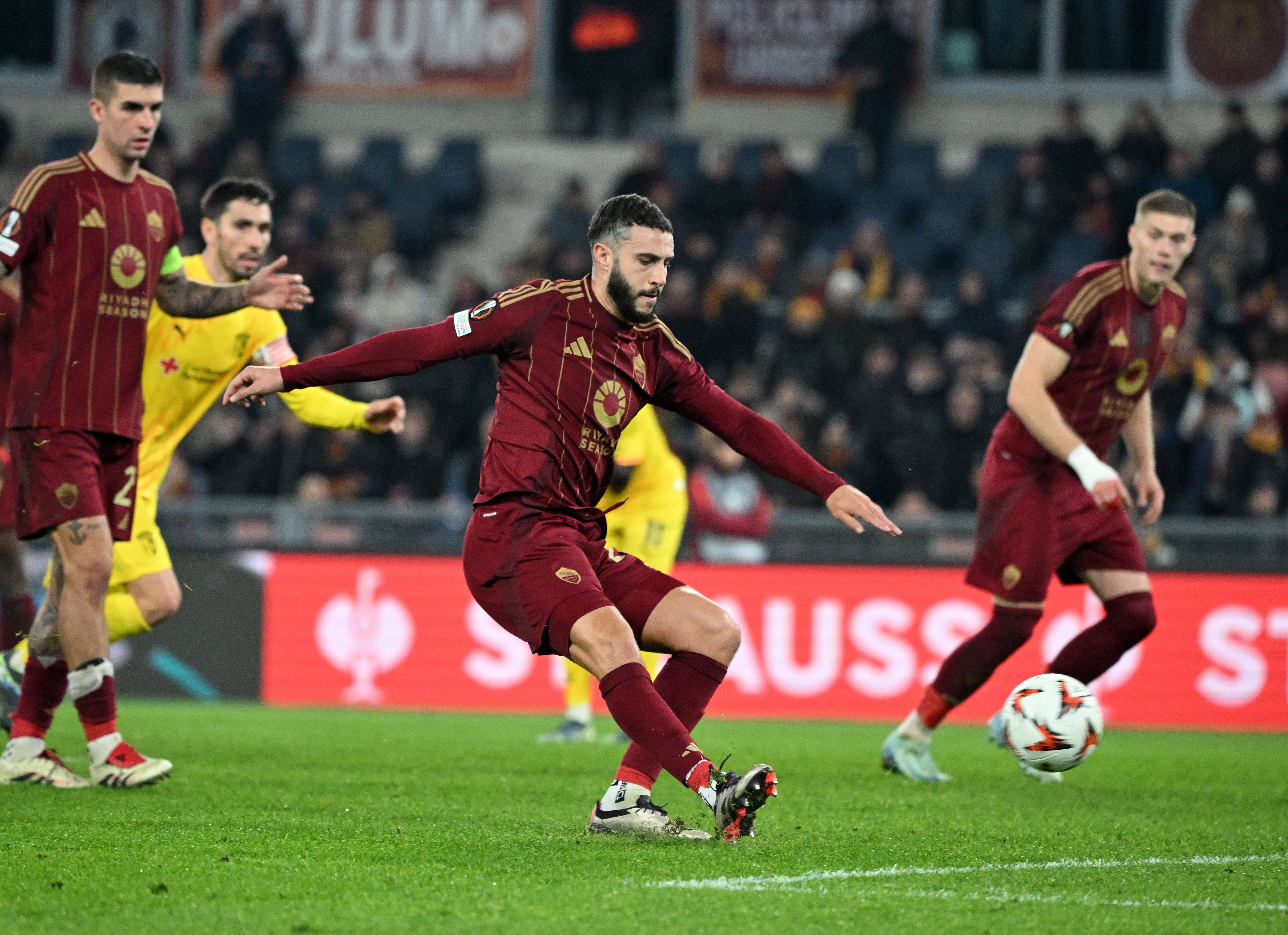 罗马赢得激烈比赛,主教练频频点赞球员们 罗马赢得激烈比赛,主教练频频点赞球员们