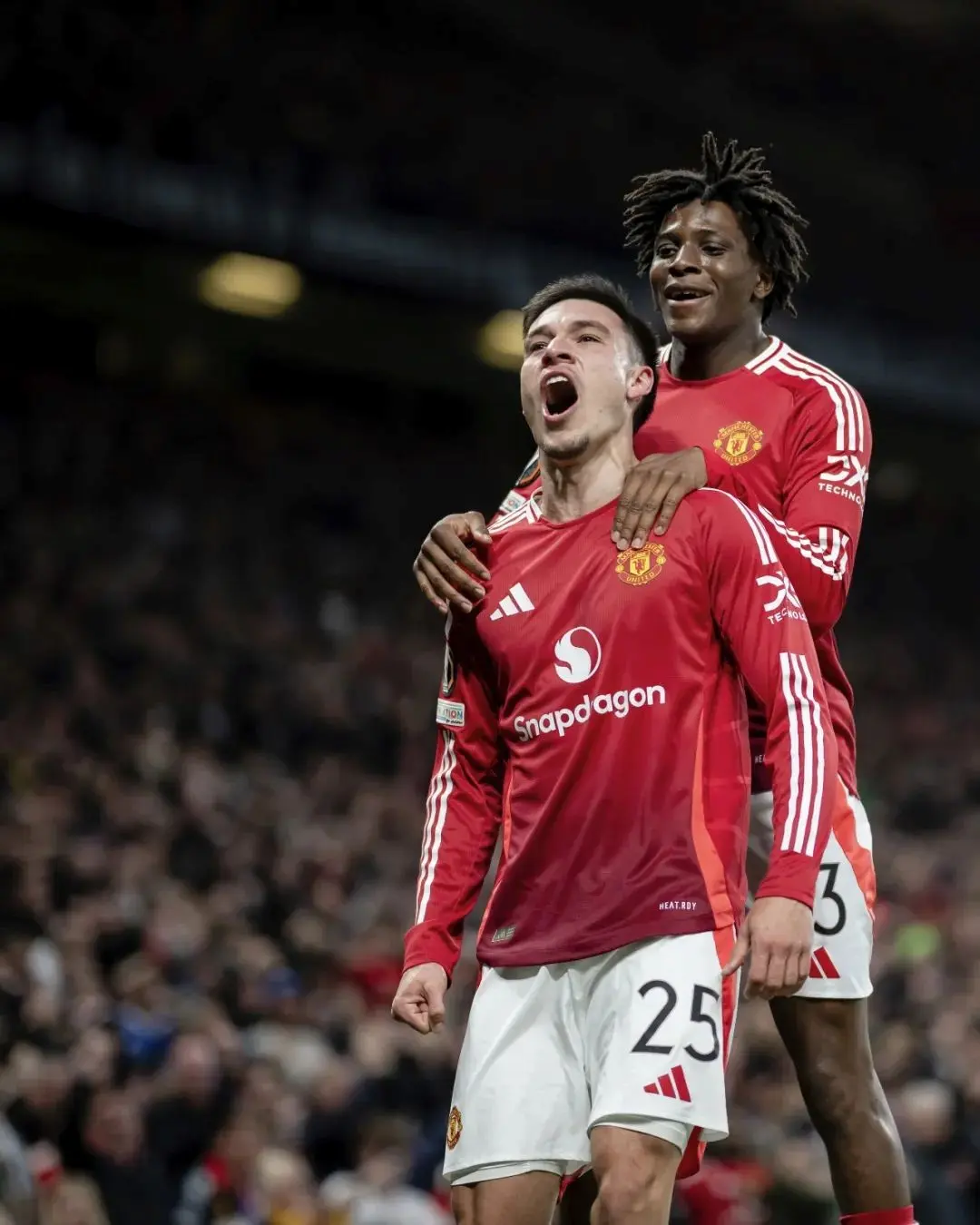 曼联集体备战欧冠,联赛成绩暂时抛之脑后 曼联集体备战欧冠,联赛成绩暂时抛之脑后