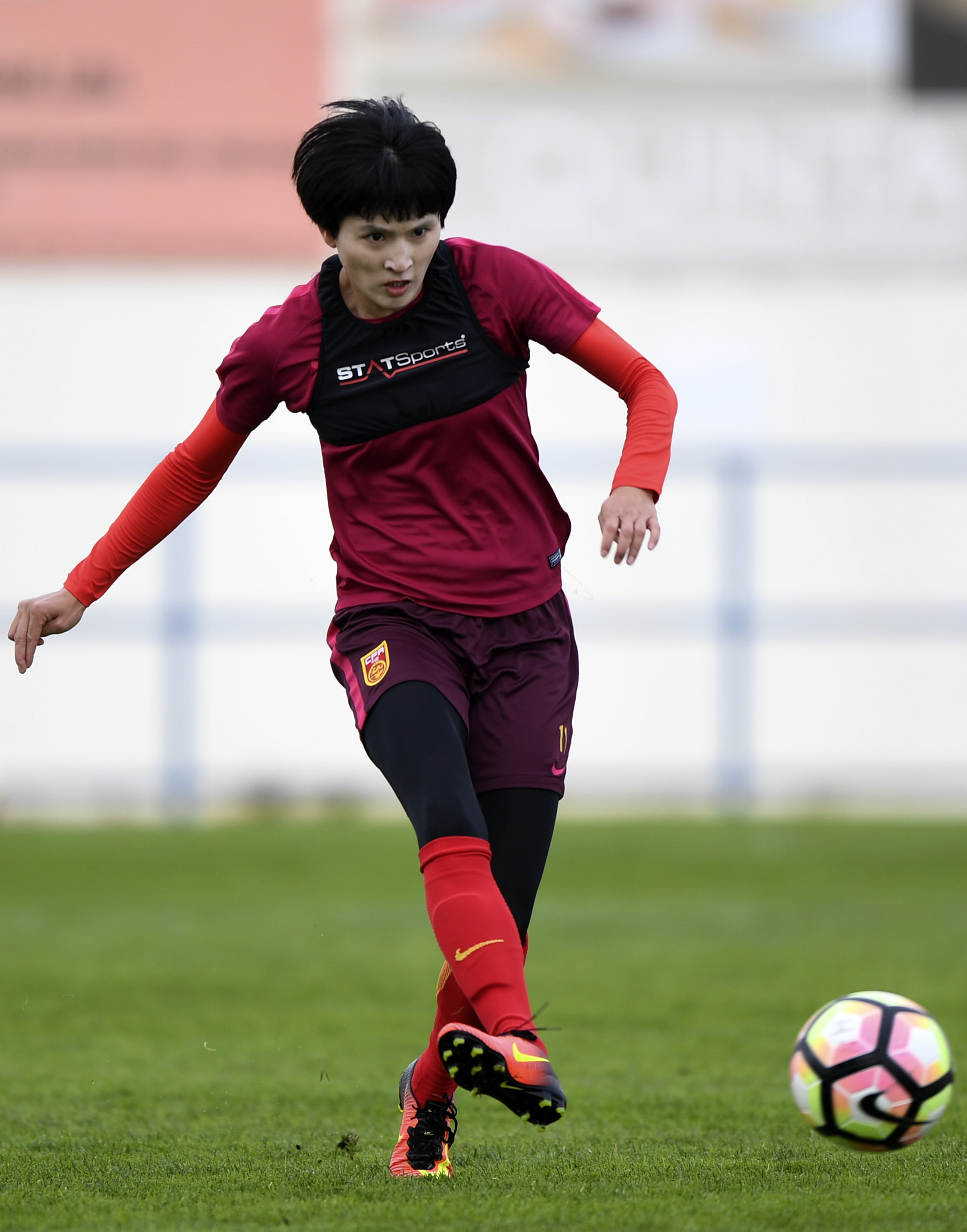 瑞典女足队员训练努力，备战京奥的简单介绍