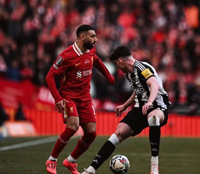 开云APP-一场场惊心动魄的比赛引领着球迷视线