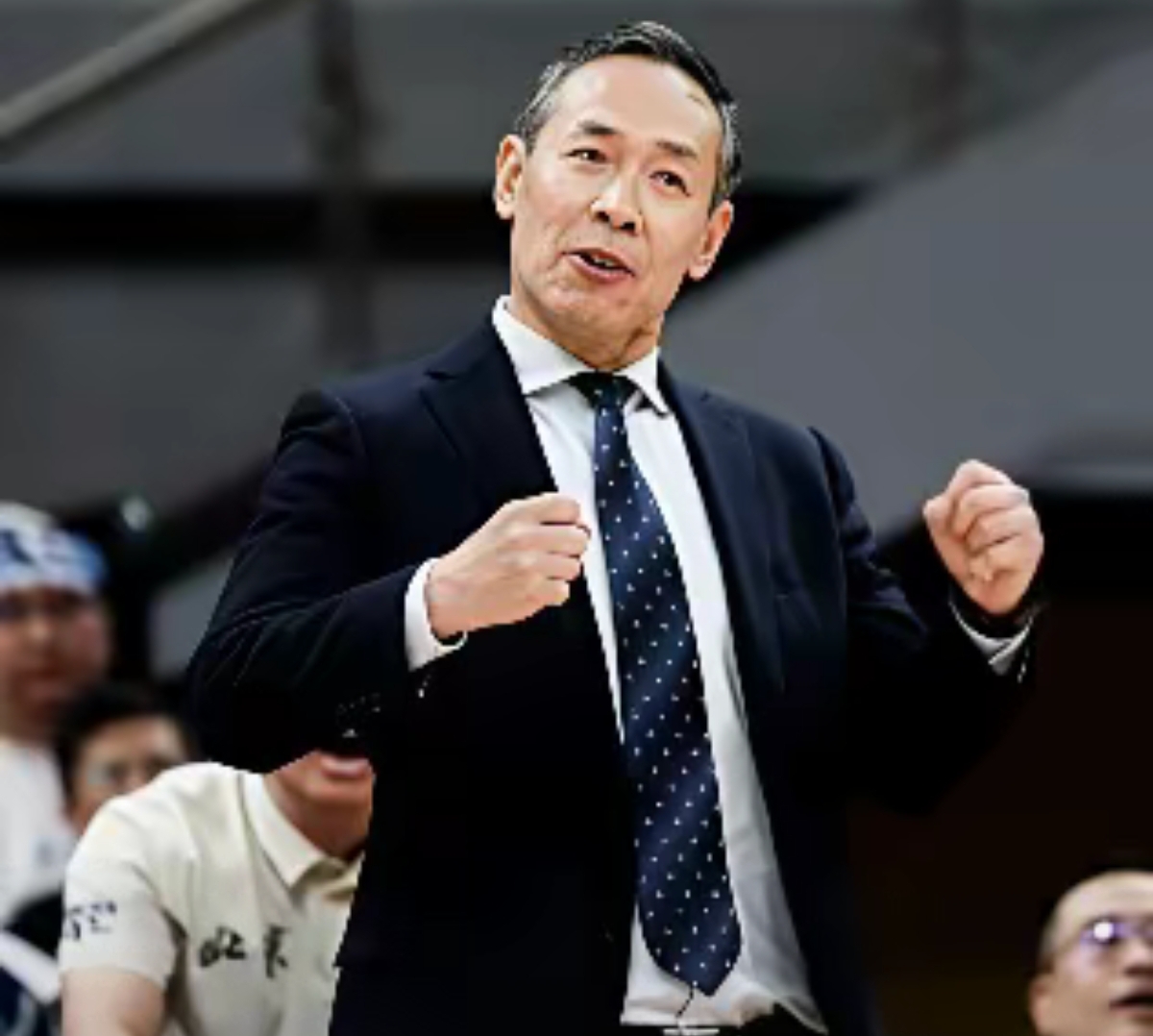 千呼万唤胜利至,球队士气高昂 千呼万唤胜利至,球队士气高昂