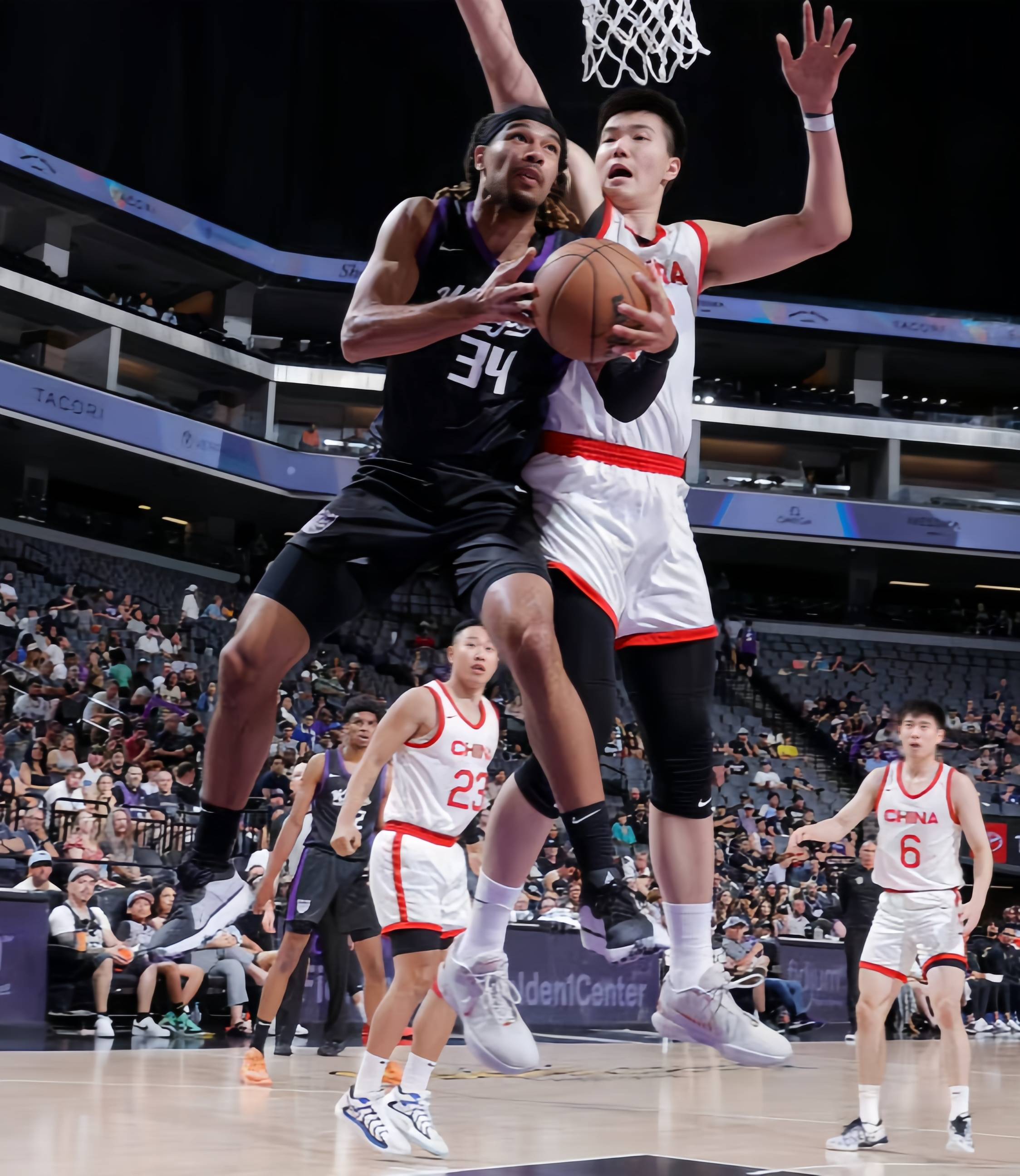 中国篮球职业联赛的精彩瞬间,球队表现神勇 中国篮球职业联赛的精彩瞬间,球队表现神勇