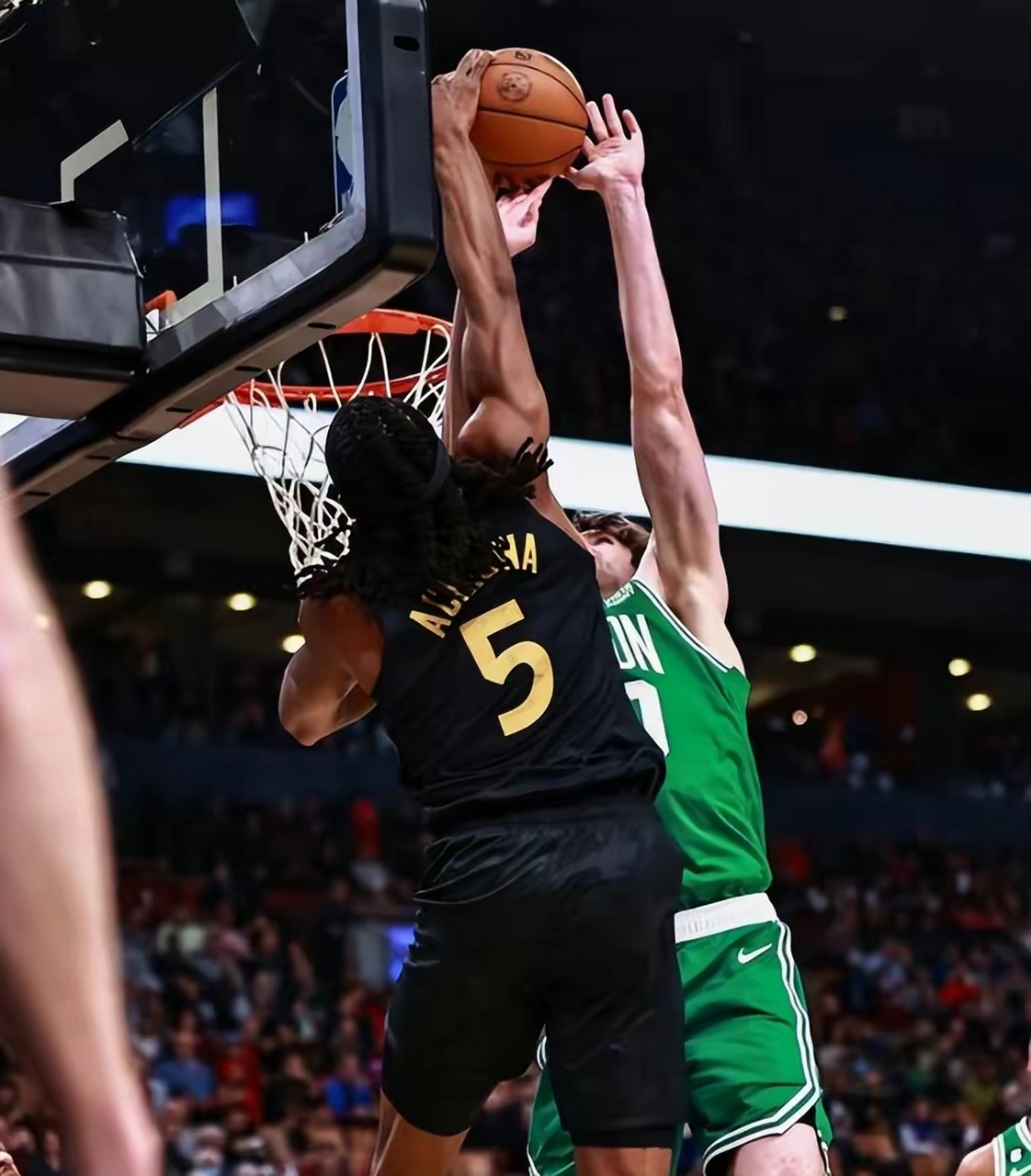 凯尔特人队连胜纪录被终结,球员反思的简单介绍 凯尔特人队连胜纪录被终结,球员反思的简单介绍