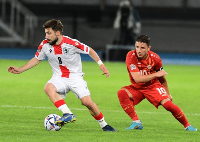 开云体育-卢森堡足球队取得胜利，积分暂居前列