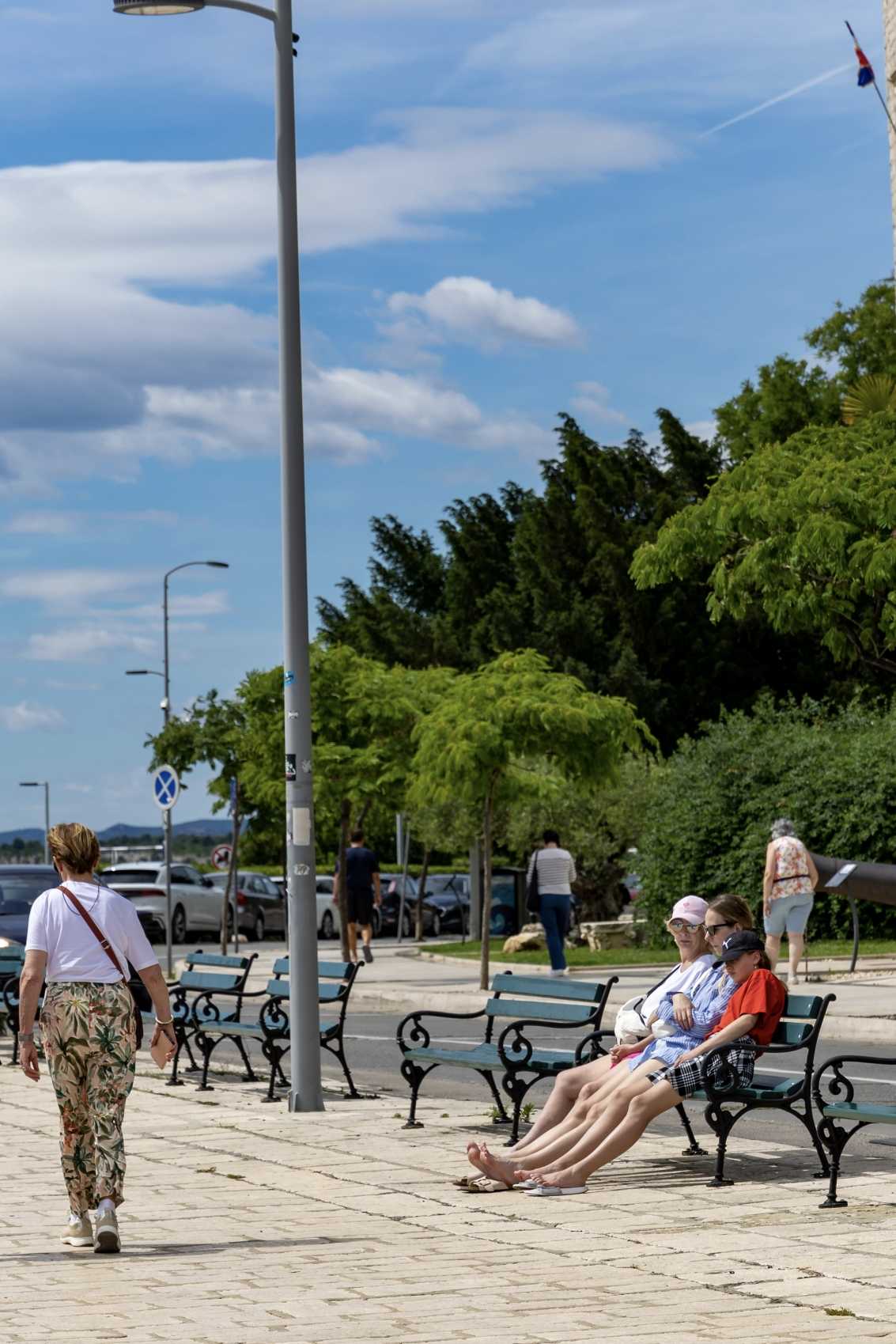 包含克罗地亚客场不敌斯洛文尼亚,遭遇困境的词条 包含克罗地亚客场不敌斯洛文尼亚,遭遇困境的词条