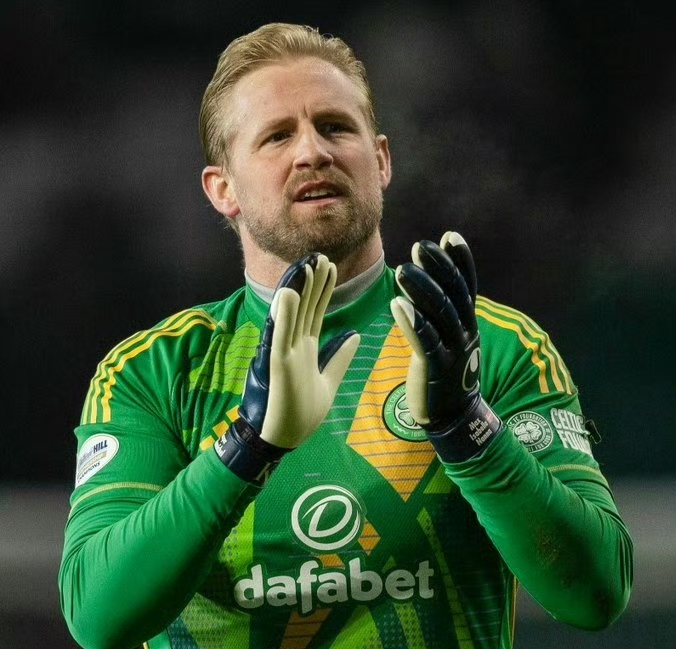 莱斯特城主场战平热刺,卫冕形势逐渐凸显的简单介绍 莱斯特城主场战平热刺,卫冕形势逐渐凸显的简单介绍