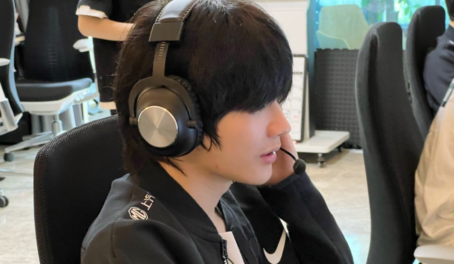 HKA险胜WBG,Doinb完成史诗逆转顶尖较量成都决赛之夜,引爆全场热议 HKA险胜WBG,Doinb完成史诗逆转顶尖较量成都决赛之夜,引爆全场热议