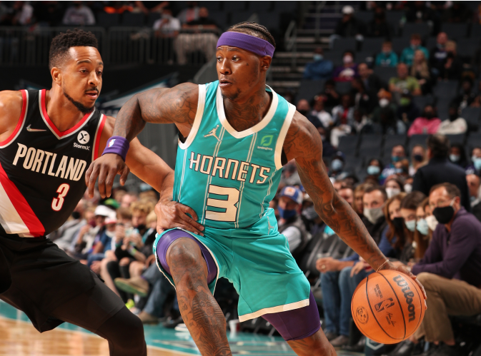 开拓者队淘汰黄蜂,顺利晋级季后赛 开拓者队淘汰黄蜂,顺利晋级季后赛