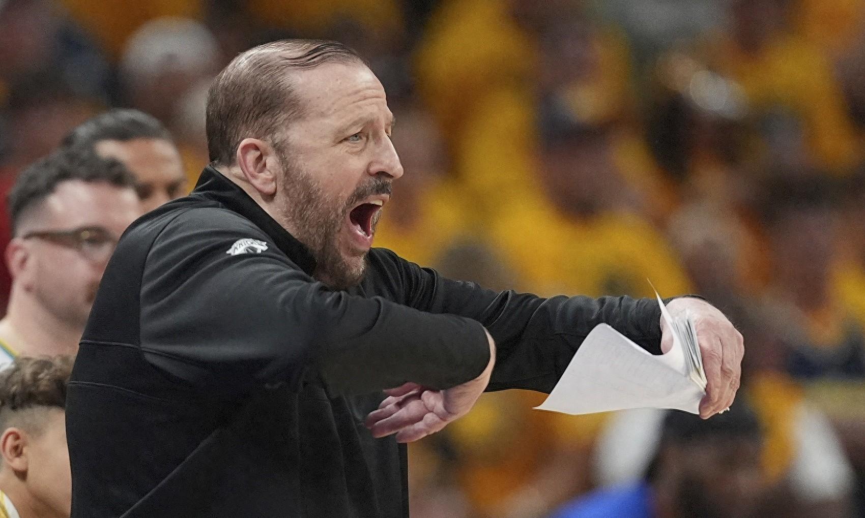 NBA球员表现神勇,赢得球队主教练的赞许 NBA球员表现神勇,赢得球队主教练的赞许