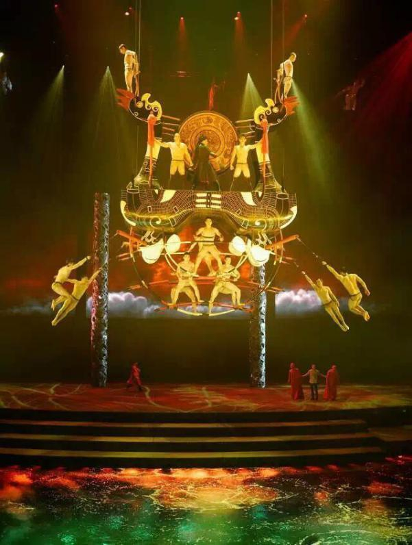 精神力量:胜利花环骄人绽放 精神力量:胜利花环骄人绽放