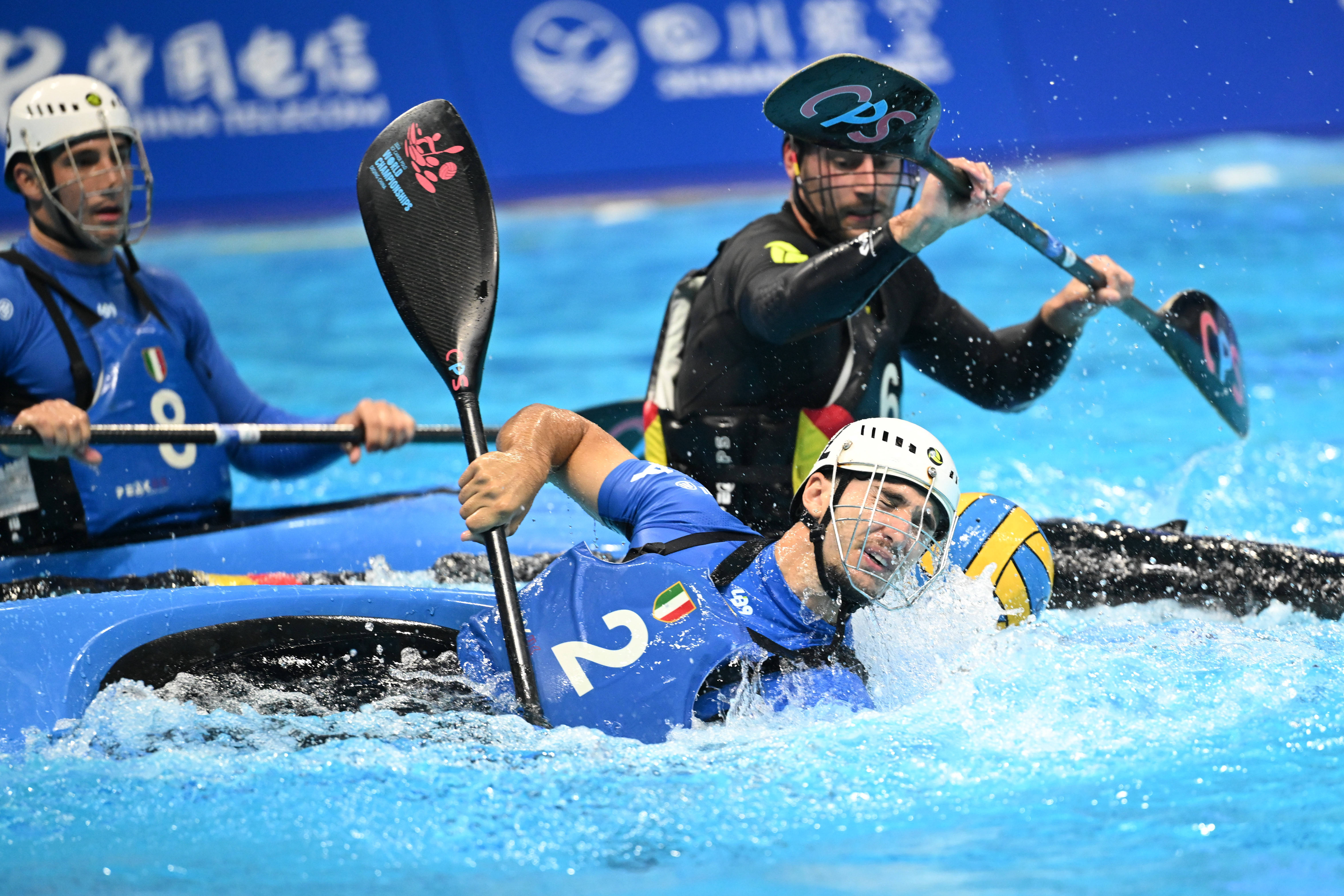 塞浦路斯游泳选手速度嗨翻天,夺冠 塞浦路斯游泳选手速度嗨翻天,夺冠