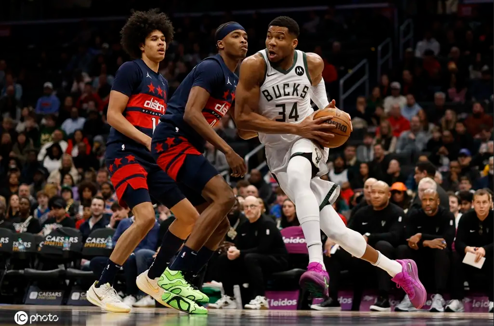 开云APP-雄鹿队主教练调整球队战术，取得连胜