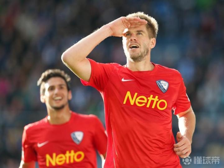 关于波鸿展现顽强斗志，夺得胜利的信息