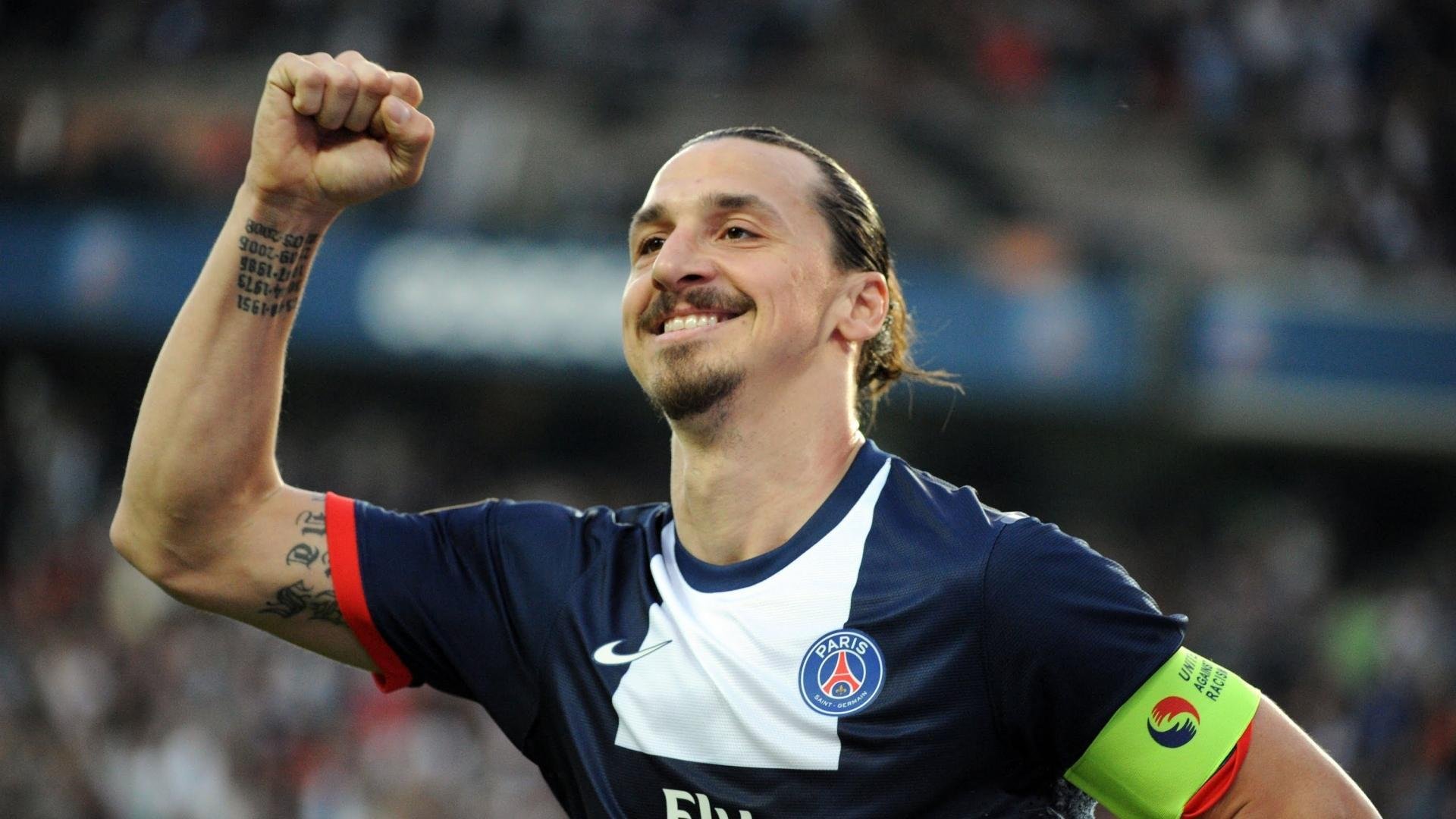 绿茵双响炮，楚阿梅尼的领袖凯歌与伊拉克的压哨奇迹