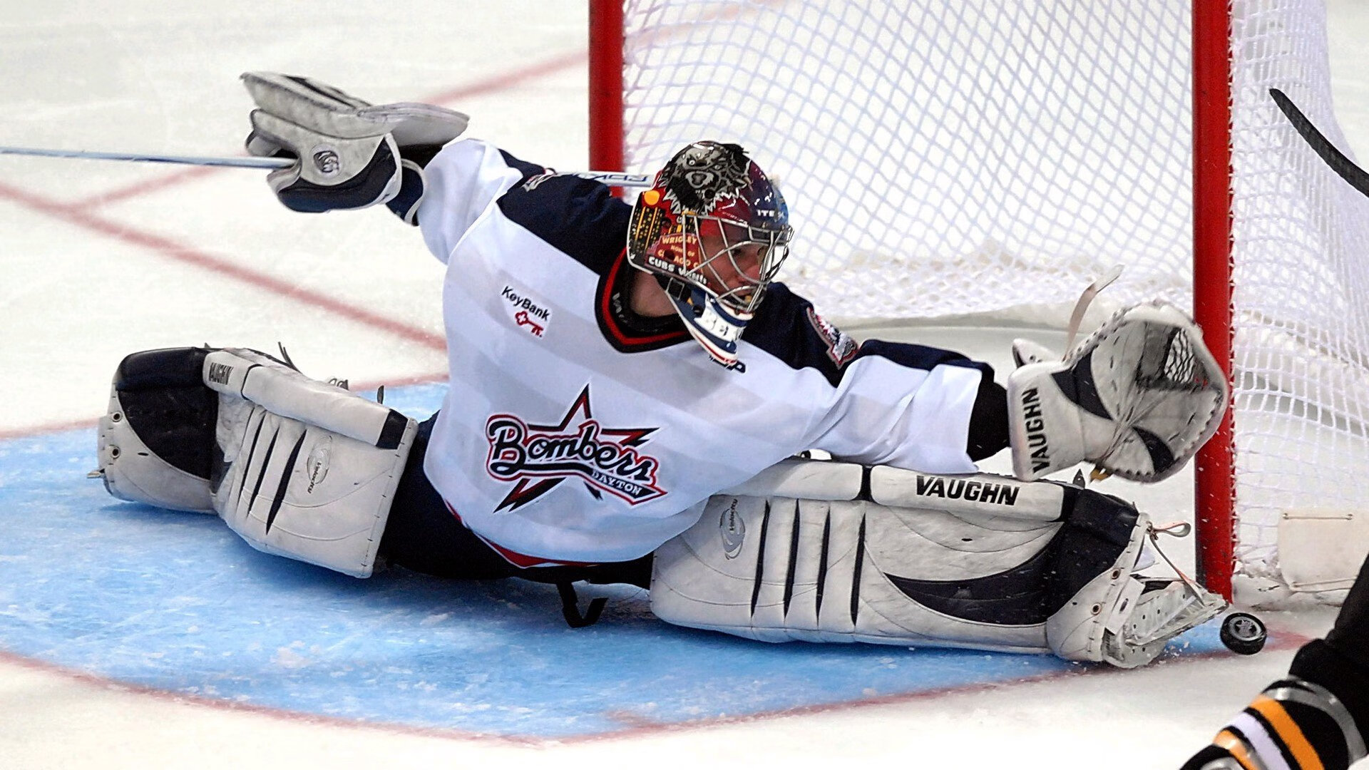 钢铁脚踝踩碎宿命，本泽马之夜，在梅罗史诗的夹缝中刻下王座